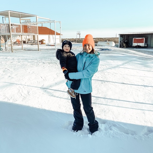 Meet your Posher, Kelsey - Picture 1 of 1